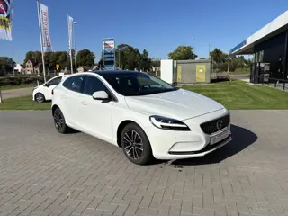 Foto 15 van Volvo V40 2.0 D2 Nordic+ Camera I Trekhaak I Airco