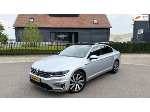 Volkswagen Passat 1.4 TSI GTE 218PK Panoramadak Virtual Display Leer Navi Led-Xenon 360"Camera