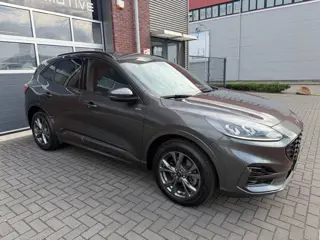 Foto 15 van Ford KUGA 2.5 PHEV ST-Line LED Camera Carplay Lane Trekhaak