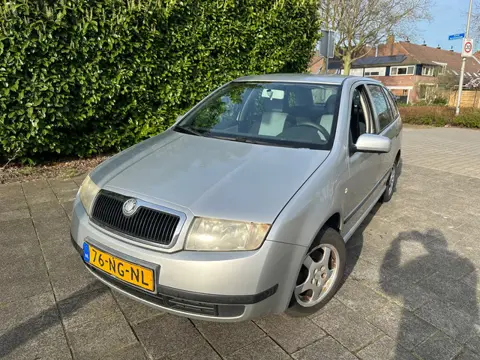 Skoda Fabia Combi MET AIRCO & JAAR APK!