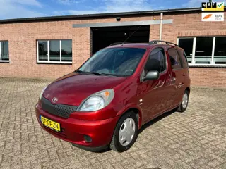 Toyota Yaris Verso 1.5-16V VVT-i Sol // Nieuwe APK