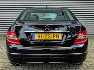 Foto 12 van Mercedes-Benz C-klasse 200 K Avantgarde / Youngtimer / Automaat / Stoelverw.