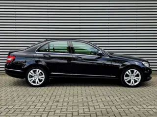 Foto 15 van Mercedes-Benz C-klasse 200 K Avantgarde / Youngtimer / Automaat / Stoelverw.