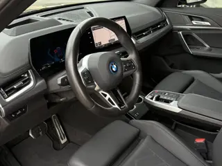 Foto 15 van BMW X1 xDrive30e M SPORT | PANORAMA | ELEKTR. STOELEN | 20 INCH VELGEN | 360 CAMERA | HEAD UP | DRIV