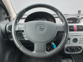 Foto 20 van Opel Corsa 1.2-16V Njoy, Airco, Trekhaak, Lage KMS, NAP