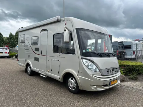 Hymer B514l | Vast Bed | L-Zit | Casseteluifel | Airco | Bearlock | Camera | NAVI | Apple Carplay | 