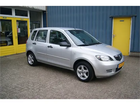 Mazda 2 1.4i Exclusive, Airco, Nieuwe Riem!!!, Nieuwe Koppeling!!!, Nieuwe APK!!!