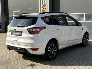 Foto 15 van Ford Kuga 1.5 EcoBoost ST Line | Pano | Schuifdak | Sony | Camera | Carplay/Android | Alcantara | In