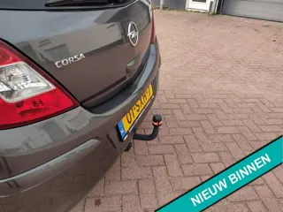 Foto 19 van Opel Corsa 1.2-16V Cosmo MOOIE AUTO BEL 0619590613 5 DRS AIRCO