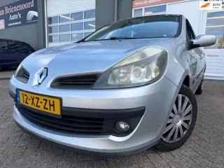 Renault Clio 1.6-16V Dynamique 5 drs met trekhaak en airco