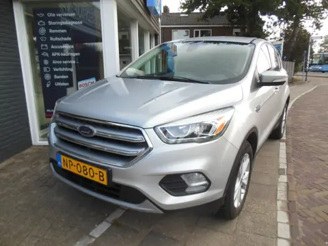 Ford Kuga 1.5 EcoBoost Titanium 12 maanden Bovag garantie terkhaak/navi carplay/android