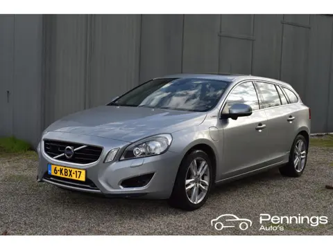 Volvo V60 2.4 D6 AWD Plug-In Hybrid Summum nette auto voor Export
