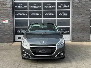 Foto 20 van Peugeot 208 1.2 PureTech Blue Lion NAP CARPLAY AIRCO NAVI PARKEERSENSOR
