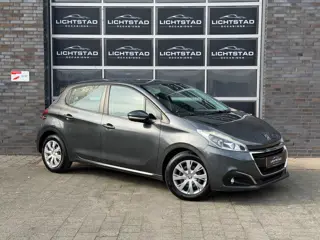Foto 11 van Peugeot 208 1.2 PureTech Blue Lion NAP CARPLAY AIRCO NAVI PARKEERSENSOR