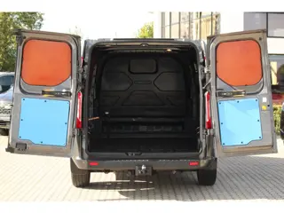 Foto 15 van Ford Transit Custom 320 2.0TDCI 130pk L1H1 Trend | Trekhaak | Cruise | Airco | Lease 360,- p/m