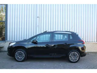 Foto 20 van Peugeot 2008 1.2 PureTech Blue Lion Automaat Airco Navi Carplay Trekhaak Zeer mooi