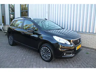 Foto 16 van Peugeot 2008 1.2 PureTech Blue Lion Automaat Airco Navi Carplay Trekhaak Zeer mooi