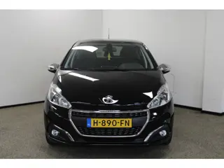 Foto 17 van Peugeot 208 1.2 PureTech Allure (bj 2019)