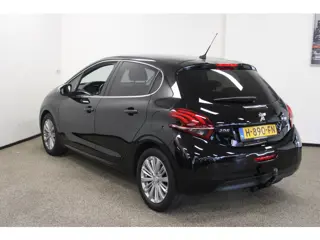 Foto 14 van Peugeot 208 1.2 PureTech Allure (bj 2019)