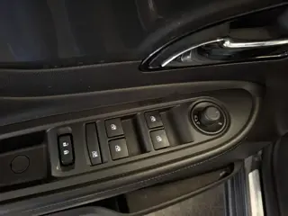 Foto 20 van Opel Mokka X 1.4 Turbo Innovation Schuif-/kanteldak Navigatie Leder camera