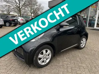 Toyota IQ 1.0 VVTi Black Edition, Airco, 4-zits, Parrot, trekhaak, Radio/cd, etc