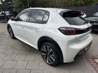 Foto 15 van Peugeot 208 1.2 PureTech GT-Line|101pk|Navi