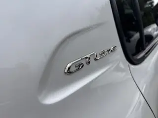 Foto 19 van Peugeot 208 1.2 PureTech GT-Line|101pk|Navi