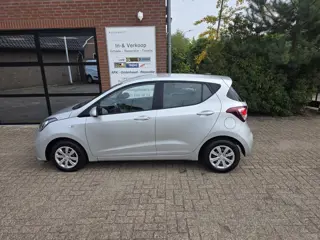 Foto 17 van Hyundai i10 1.0i Comfort | Navigatie | Cruise | (bj 2019)