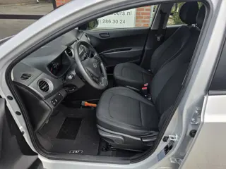 Foto 12 van Hyundai i10 1.0i Comfort | Navigatie | Cruise | (bj 2019)