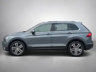 Foto 16 van Volkswagen Tiguan 1.5 TSI ACT Highline Business R(Goed OnderH, Panorama, Head-up, Navi, 360 Camera,