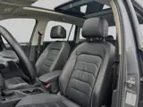 Foto 25 van Volkswagen Tiguan 1.5 TSI ACT Highline Business R(Goed OnderH, Panorama, Head-up, Navi, 360 Camera,