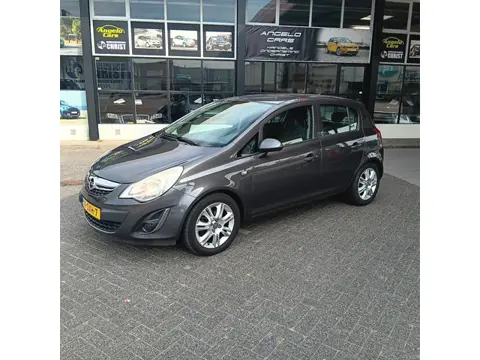 Opel Corsa 1.2-16V Cosmo