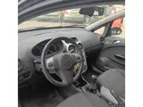 Foto 29 van Opel Corsa 1.2-16V Cosmo