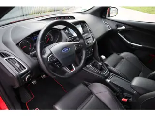 Foto 20 van Ford FOCUS Wagon 2.0 ST Mountune Leder Navigatie Camera Sony  Mountune Tuning