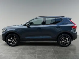 Foto 17 van Volvo XC40 2.0 B4 Plus Dark l Schuif/Kantel dak l