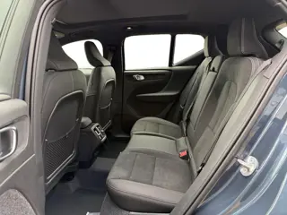 Foto 19 van Volvo XC40 2.0 B4 Plus Dark l Schuif/Kantel dak l