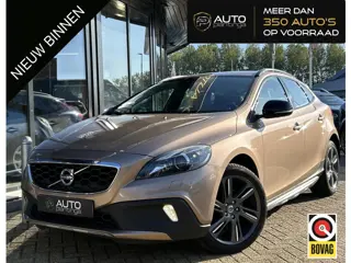 Volvo V40 Cross Country 1.6 T4 Summum 179PK | NL AUTO | NAP | Trekhaak | Navigatie | Achteruitrijcam