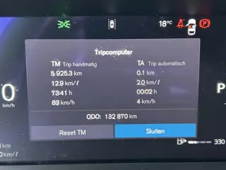 Foto 16 van Volvo XC40 2.0 B4 Plus Dark 360 camera / Harman Kardon/ 2 elektrische stoelen / intellisafe / climat