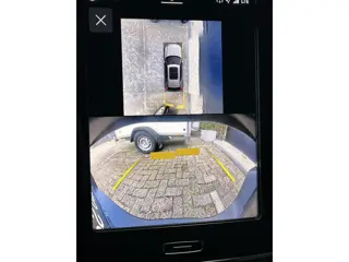 Foto 20 van Volvo XC40 2.0 B4 Plus Dark 360 camera / Harman Kardon/ 2 elektrische stoelen / intellisafe / climat