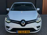 Foto 30 van Renault Clio 0.9 TCe Limited|100% Onderhouden|Pearl White|Stoelverwarming|Parkeersensoren|Keyless|Na