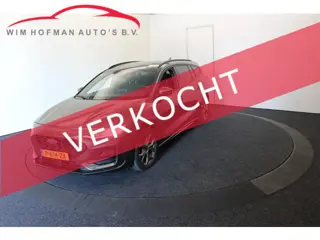 Ford FOCUS Wagon Hybrid 135PK ST Line Style Trekh Camera Nieuw model Winterpack Keyless