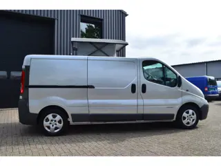 Foto 17 van Opel VIVARO | Automaat | Camper | Trekhaak | Airco