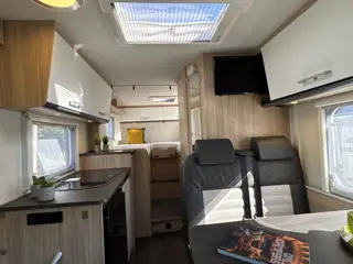 Foto 18 van Sunlight V66 Adventure Edition COMPACT CAMPER 140 pk Euro 6 Citroen Jumper **Enkele bedden/Memo chas