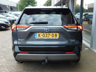 Foto 17 van Toyota RAV4 2.5 Hybrid AWD Bi-Tone | Trekhaak | Innovation Pack