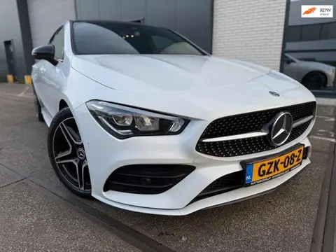 Mercedes-Benz CLA-klasse 180 d Premium Plus - AMG PAKKET - PANORAMADAK - FULL OPTIE