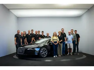 Foto 6 van Volvo XC40 1.5 T4 Plug-in hybrid Ultimate Dark Harman-Kardon / Elek. stoel. verst. / Memory / Panora