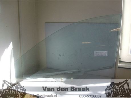 Mazda 6 5 deurs 2002-2008 Portierruit linksvoor