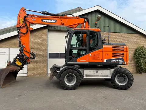 Doosan DX140W DX140W-5 (bj 2018)