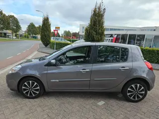 Foto 14 van Renault Clio 1.5 dCi Collection apk 13-09-2027