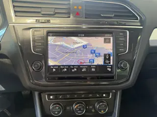 Foto 17 van Volkswagen Tiguan 1.4 TSI Connected Series Pano|Navi|Trekhaak